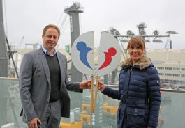 Herr Zimmermann (Personalleiter Liebherr) & Anne Wilde (Welcome Center Region Rostock)